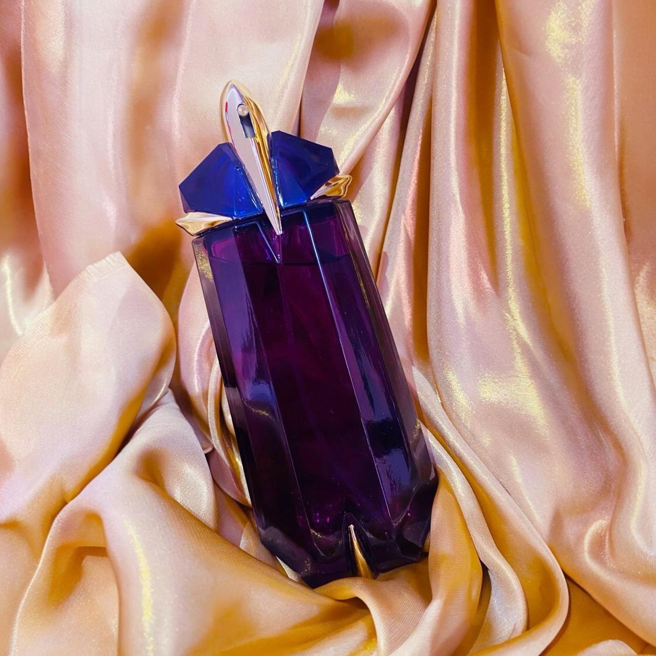 Inspired Alien by Mugler – Mysterious and Enchanting